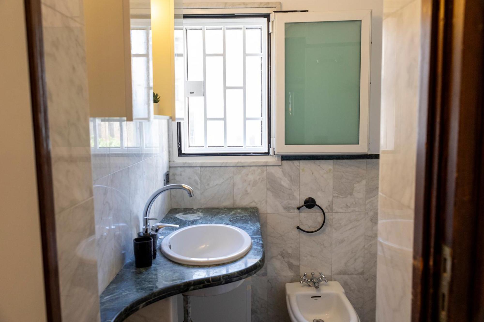 Appartamento Sulla Via Del Teatro Bari Esterno foto
