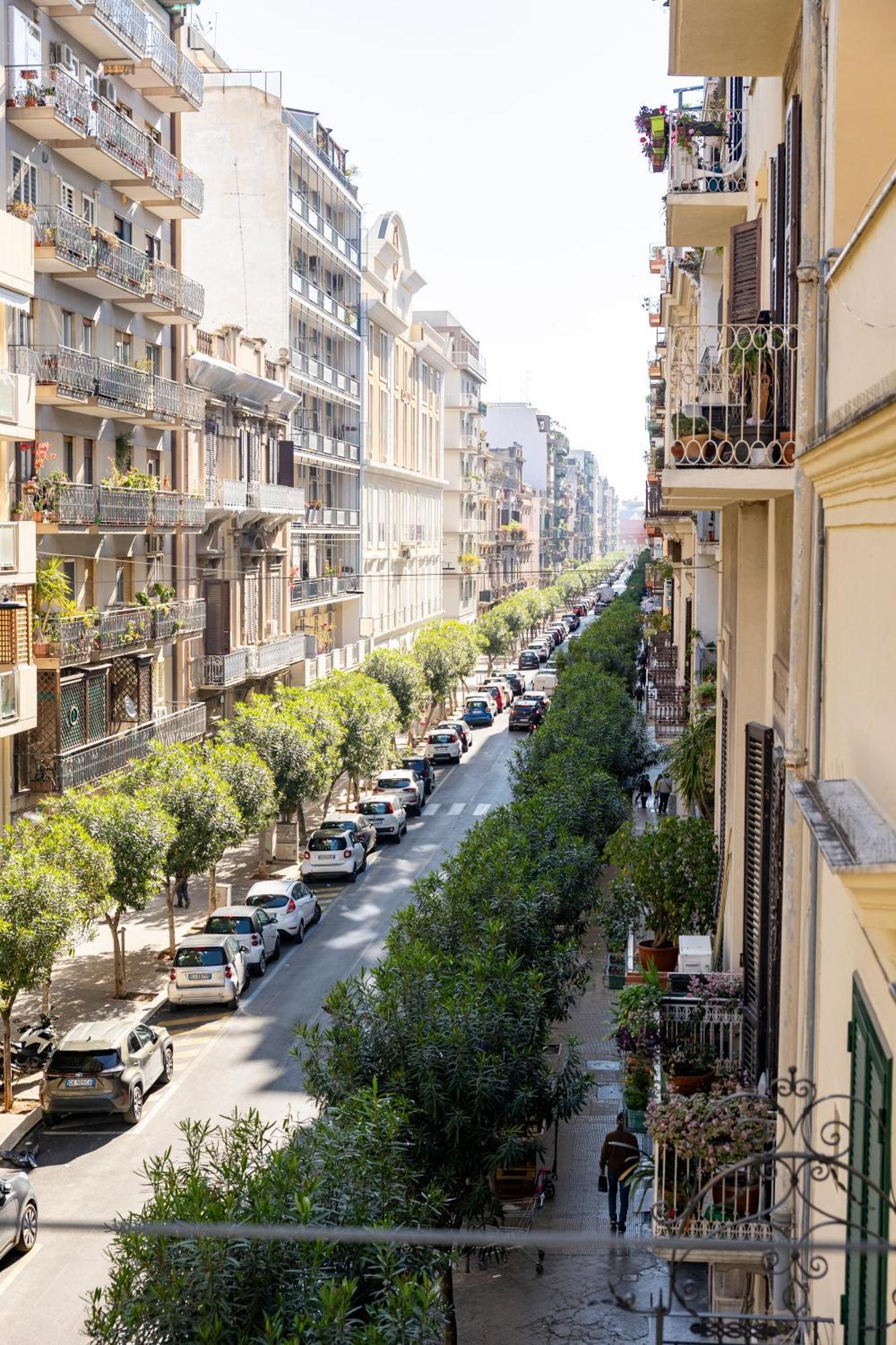 Appartamento Sulla Via Del Teatro Bari Esterno foto