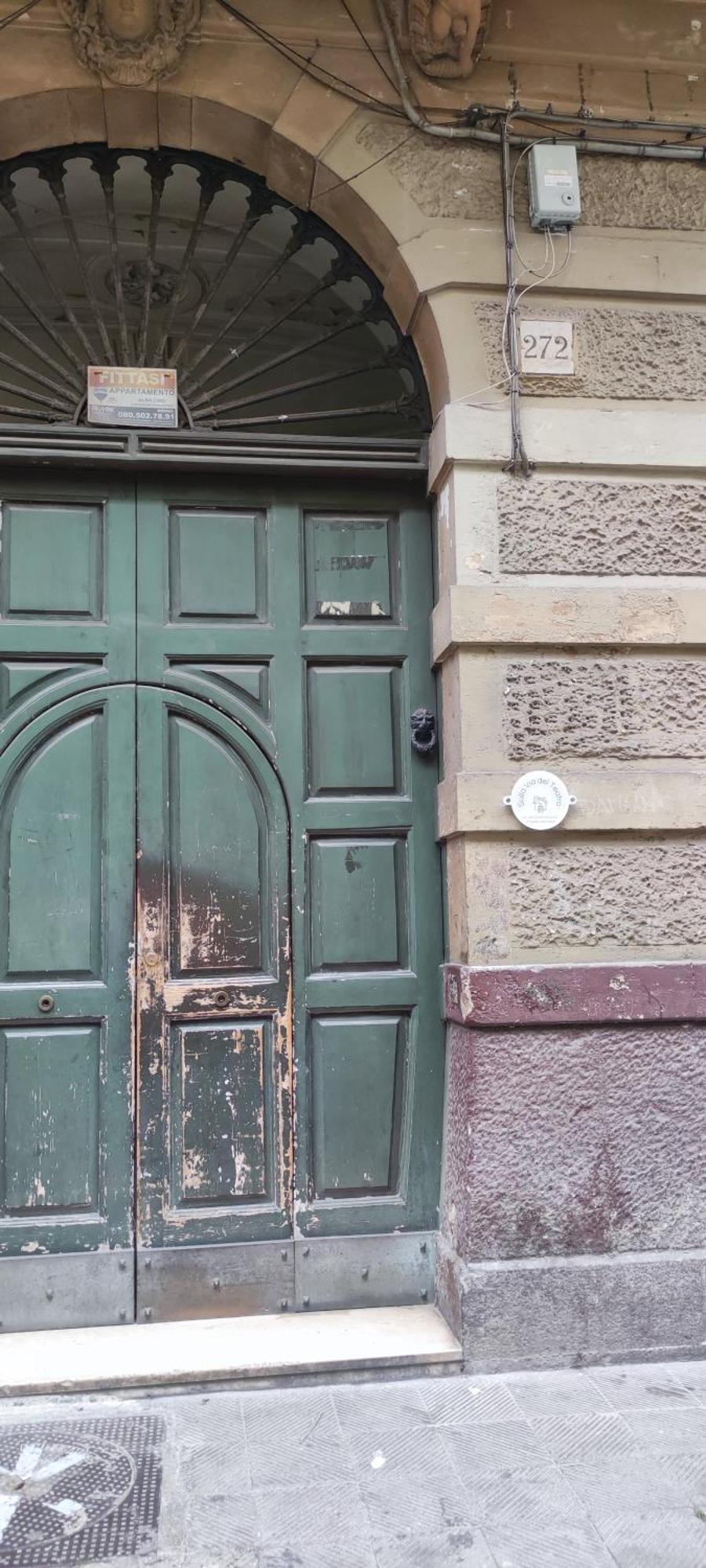 Appartamento Sulla Via Del Teatro Bari Esterno foto